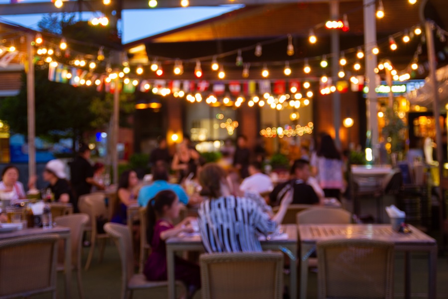 What legal aspects should you know about restaurant music?